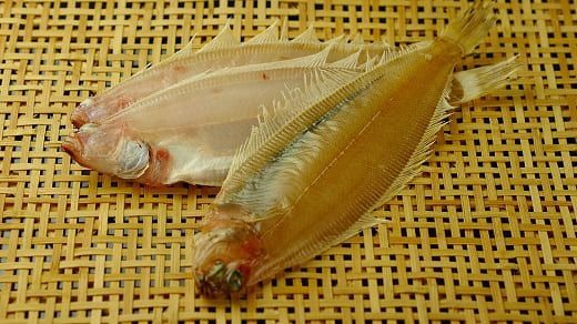 笹かれい一夜干し（ササカレイ、ヤナギムシカレイ）特大サイズ 5尾セット　UO00066