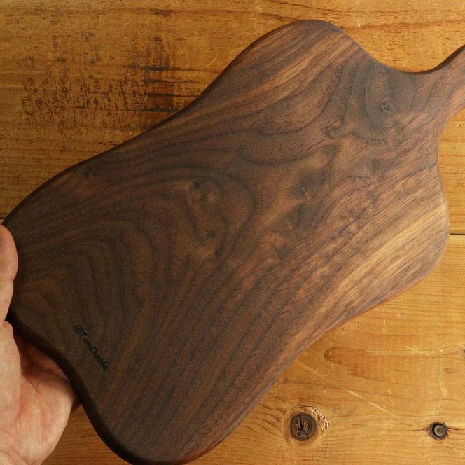 ブラックウォルナットのカッティングボード　free　Z108