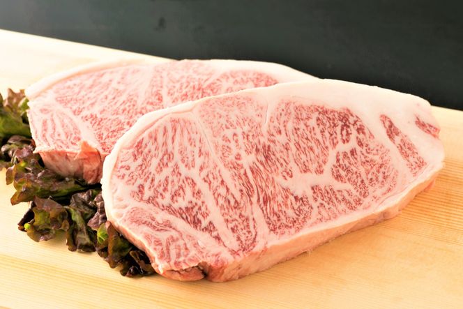 訳あり 博多和牛 サーロイン ステーキ 250g×2＆あまおう 800g セット / MEAT PLUS / 福岡県 筑紫野市 [21760383] 肉 牛肉 黒毛和牛 訳アリ 厚さ不揃い いちご 規格外 イチゴ 苺 冷凍