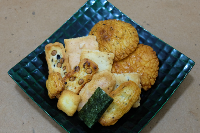 010B1770 【創業80年】辻茂製菓 芳ばし特選セット中缶【ふるさと納税限定商品 昔造り 詰め合わせ 人気 おやつ おつまみ】