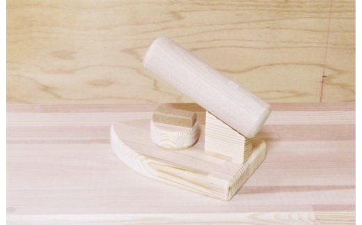 099H2190 手作り木製 アイロン台（アイロン付き）