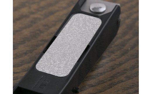 H7-137 ＜刀匠 ◇貝印 関孫六の伝統から生まれたツメキリ＞ ◇貝印 関孫六 ルーペ付きツメキリ大口径Ｍ ～ルーペ付きだから爪がしっかり見えて切りやすい 虫眼鏡 ルーペ 拡大 爪切り つめきり 黒～