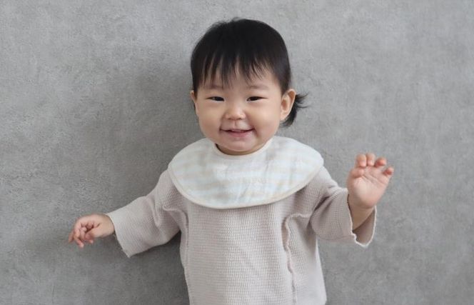 G1911 【eclat bebe】泉州南部織 4重ガーゼ スタイ＆miniハンカチ《22AW/Gy》＜スピード発送＞