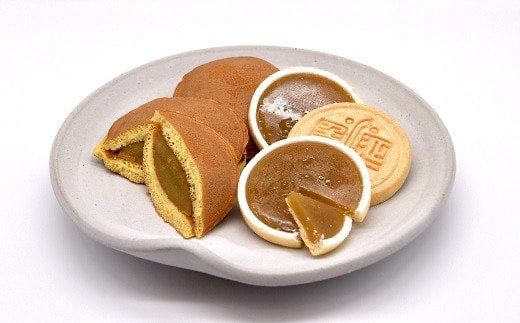 【1-315】椿の恵み