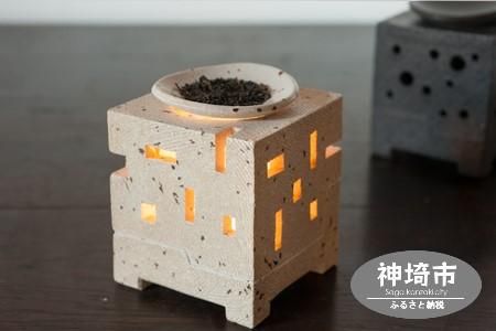 茶香炉 白 【手作り 陶器 インテリア お茶 癒し キューブ 四角 贈り物】(H038119)