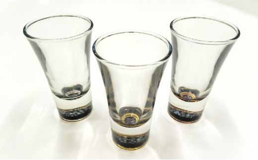 金・銀・銅箔漆グラス（54ml）３個セット 螺鈿細工 大正２年創業・老舗仏壇店の技術 おちょこ 酒器 職人 セット おしゃれ ガラス 富山 魚津漆器 工房ヤマセン
