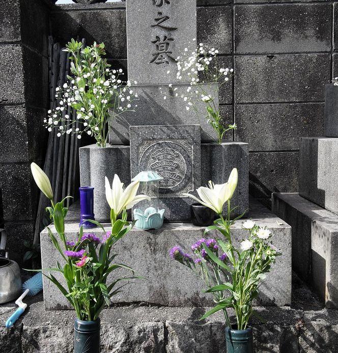 お墓のお掃除・献花サービス【碧南市内墓地限定】　H088-008