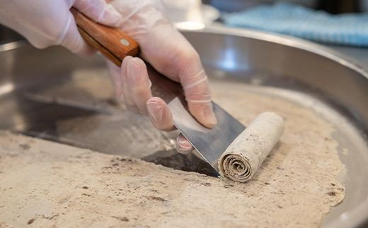 カフェシュエット ＜ロールアイス＞ 引換券 5枚 |お食事券 食事券 チケット 体験 体験型 飲食店 観光 旅行 北海道 釧路町 釧路超 特産品 121-1244-15