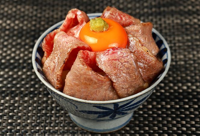 【和牛セレブ】【神戸牛焼肉（焼きすき）ブリスケスライス900g】冷凍 高級和牛 牛肉 和牛 牛 肉 神戸牛 ブリスケ 肩バラ 焼肉 BBQ キャンプ バーベキュー 和牛 国産 58-33