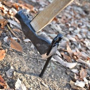 E-41 Bushcraft hammer　1本でハンマーと斧が使える