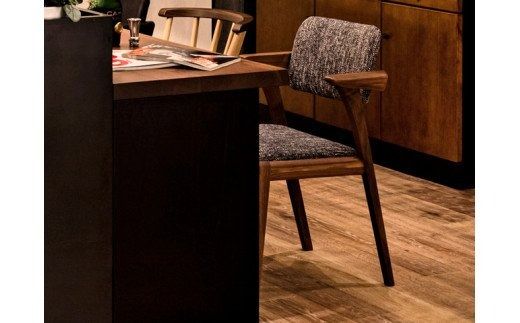 D129-02 B.H.ダイニングチェア(ショートアーム)【ウォルナット材】JBH-DC22A PNW/EベガスCOA