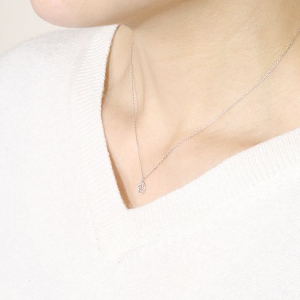 K10WG　三日月　ダイヤモンド　ペンダント　BQ-9