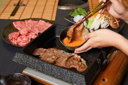 佐賀牛 モモスライス しゃぶしゃぶ用 すき焼き用 400g A5 A4【希少 国産和牛 牛肉 肉 牛 赤身 もも しゃぶしゃぶ すき焼き】(H085177)