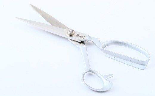 ZENCIX 裁ちバサミ 和匠 240mm ～V金10号材使用ブレード 本職用 日本製 鋳鉄ハンドル シルバー塗装 革製品 薄布・厚布なんでも切れます 良く切れます V10材～