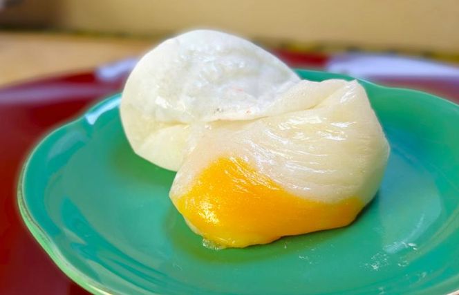 015B566 老舗餅屋さんが作るチーズ入り杵つき生丸餅(白) 18個入り