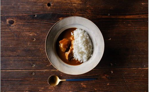 D038 レストランカレー（4個入り）