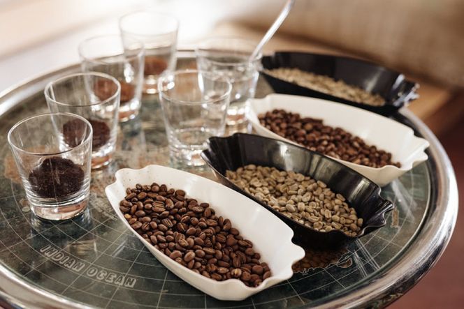 コーヒー 豆 プレミアムアイスコーヒー 500g×2袋 計1kg [ゴールド珈琲 大阪府 守口市] [2261]