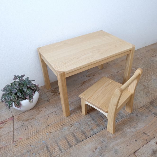 子供 机 キッズ デスク おしゃれ 木製 木育 男の子 女の子 無垢材 国産 栗の木 栗材 インテリア 藤枝家具 木工品 日用品 遊木舎 G19 ミニデスク 静岡県 藤枝市 [PT0012-000062]