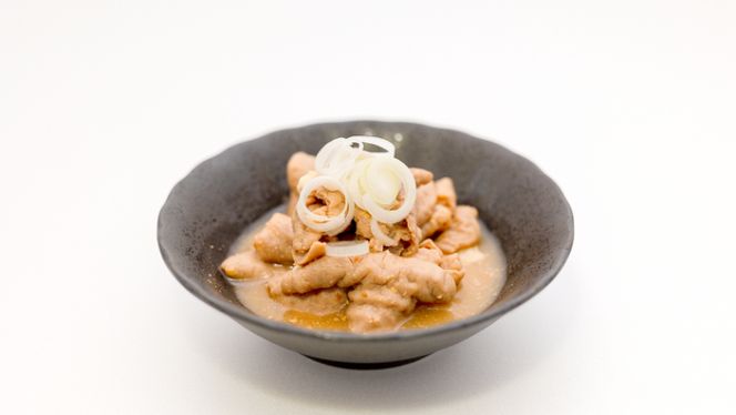 「日本料理ねぎしや」 煮込みメニュー 2品セット （ 豚もつの味噌煮込み ・ 牛すじの醤油煮込み ） もつ 豚 牛 もつ煮 牛すじ煮 お得 こだわり おかず 贈り物 簡単調理 おつまみ 冷凍 柔らか 肉 惣菜 お惣菜 日本料理 レンチン レンジ [DT04-NT]