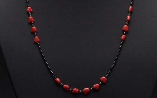 赤サンゴとスピネルのロングネックレス [kn063]	