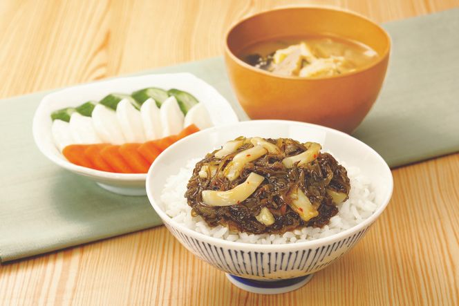 いか入りめかぶ 170g 10個セット [小野万 宮城県 気仙沼市 20564618] 魚 魚介類 いか イカ めかぶ メカブ 醤油 いかめかぶ イカめかぶ 冷蔵 酒の肴 おつまみ おかず ご飯のお供 珍味 セット