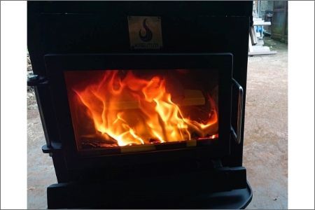 薪ストーブ【かぐつち2号（KAGUTUTI２）】暖房、調理、揺らめく炎で心を癒やします。RS00009