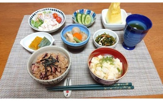 たこの炊き込みご飯の素 2合炊き用×2袋(煮タコ80g＋出汁)【0tsuchi00724-202412】