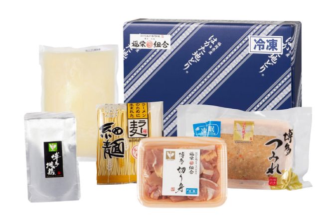 はかた地どり 美人水炊きセット 鶏肉2種 スープ 麺 コラーゲン 計5種 2～3人前 [MEAT PLUS 福岡県 筑紫野市 21760711] 水炊き セット 鶏 鶏肉 とり肉 鶏団子 福岡 博多 国産