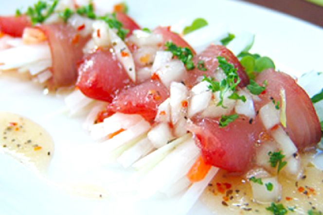 話題の絶旨グルメ 【 まぐろの 生ハム 】180g×3本 [石原水産 静岡県 吉田町 22424096] 