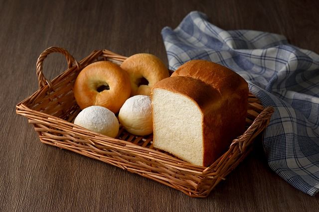 愛知県産 パン用 小麦粉 ゆめあかり 2.5kg × 4袋 計 10kg 6回 国産 強力粉 ブランド 小麦 強力系小麦粉 ふわふわ もっちり 甘味 チャック付き パン ホームベーカリー ベーグル 食パン お取り寄せ 愛知県 碧南市 送料無料 H008-258