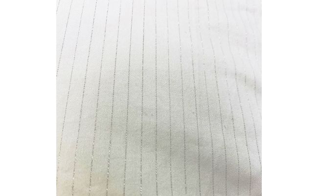 AA028　羽毛布団（純銀糸入、抗菌力で細菌の繁殖をシャット・アウト）　Silver Clean (シルバークリーン）　ダブル（190ｃｍ×210ｃｍ）　日本製