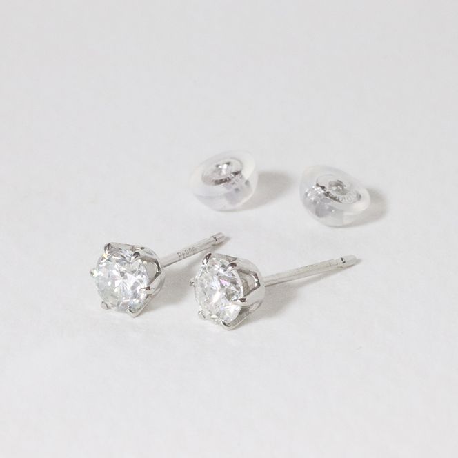 プラチナ　0.6ct　up　６本爪　ピアス　BQ-30