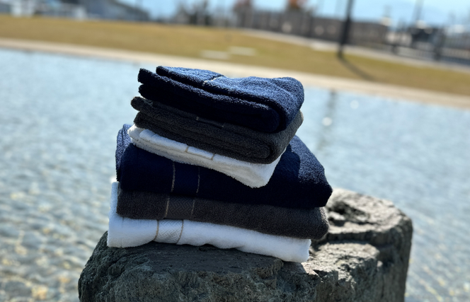 010B1082 【肌心地No.1／クレディアタオル】フェイスタオル２枚ギフトセット（ホワイト）【泉州タオル 国産 吸水 普段使い シンプル 日用品】