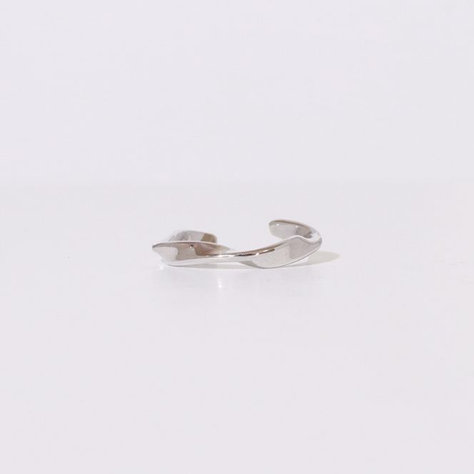 K10　 ウエーブ　イヤーカフ　BQ-52