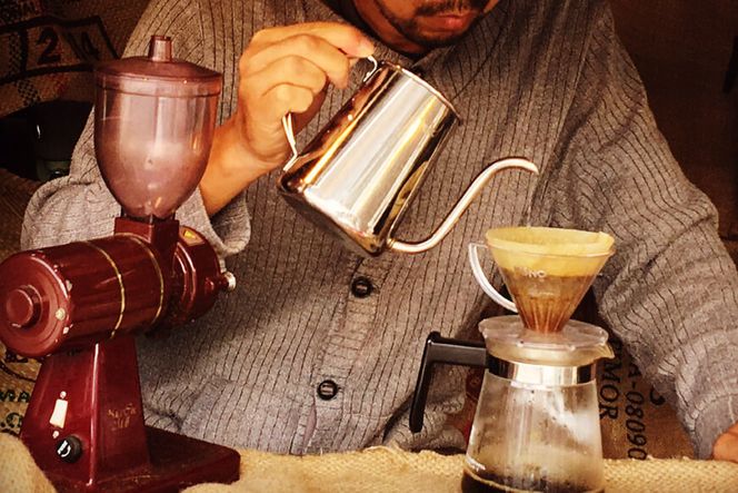 八ヶ岳珈琲 スペシャルティ コーヒー 100g×8種類 計800g 自家焙煎 珈琲豆【豆】 [A.G.Cafe アフターゲームカフェ 山梨県 韮崎市 20743336] 