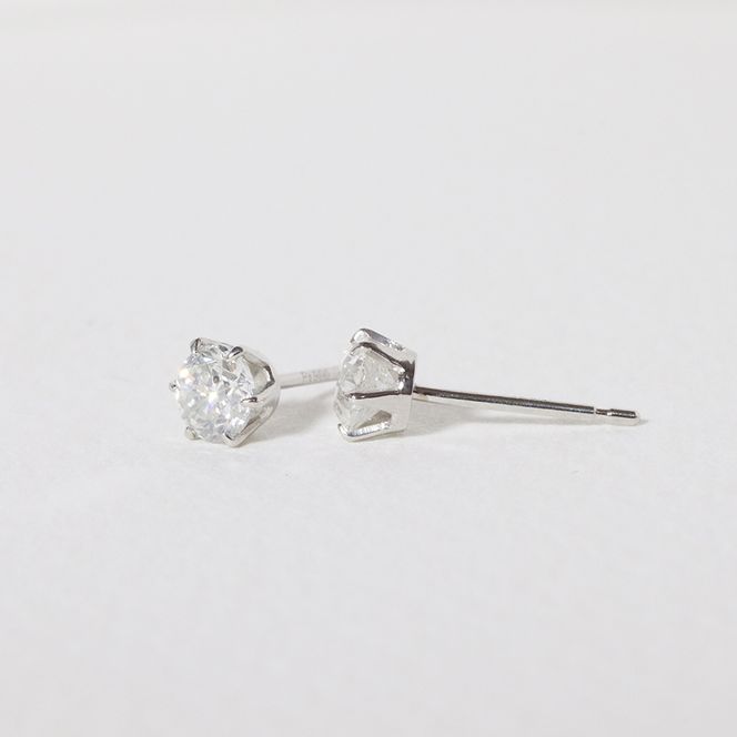 プラチナ　0.6ct　up　６本爪　ピアス　BQ-30