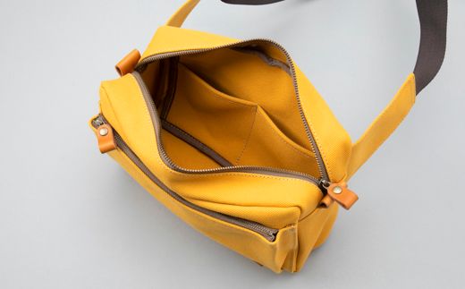 【J-191】ｋｉｉ工房　帆布かばん　ボディーバッグ　マスタード 【高島屋選定品】