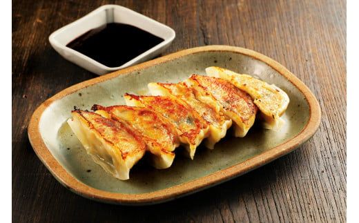 【函館ラーメンの王道「北浜商店」】手作り肉餃子 50個(業務用パック) SPF豚 若松ポークマン 豚肉 冷凍保存 弁当 通販 北海道 せたな町 ふるさと納税