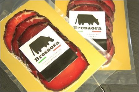 日本海牧場のローストビーフ（1袋）と日本海牧場の【牛生ハム】ブレザオラ（3袋）セット　NH00018