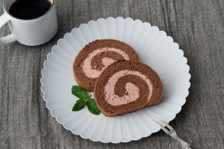 【プレミアム米粉ロールケーキ】クラシックショコラロール【グルテンフリー 誕生日 ギフト 洋菓子 焼菓子 チョコレート】(H053293)