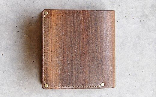 【こだわりの革細工】二つ折り財布 /「LEATHERS by Kei Arabuna」 105002