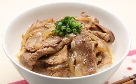 七福醸造のめんだし３本セット めんつゆ 2倍～3倍濃縮 無添加 ストレート そば うどん そうめん 調味料 厳選素材 万能 セット レシピ冊子付き ロングセラー 旨味 和食 煮物 卵料理 お吸い物 麺類 炒めもの 揚げ物 時短料理 料理 H001-092