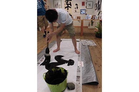 yɌO؎szC-29 ȂlPԂŐEɈ̍iɎdグ܂iM̌jSTCY@l\