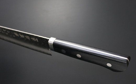 H32-23 兼常作 鎚目VG-1 黒合板柄 剣型包丁 180mm（KC-945） ～よく切れる ステンレス 職人業 職人魂 関の刃物 海外でも人気～