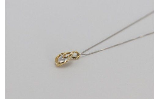 K18/K18WG ダイヤ 1個石 メレーダイヤ 7個のペンダント Islauth12 [Islauth 山梨県 韮崎市 20743432] アクセサリー ネックレス ジュエリー ダイヤ シンプル おしゃれ プレゼント ギフト 贈りもの 贈答