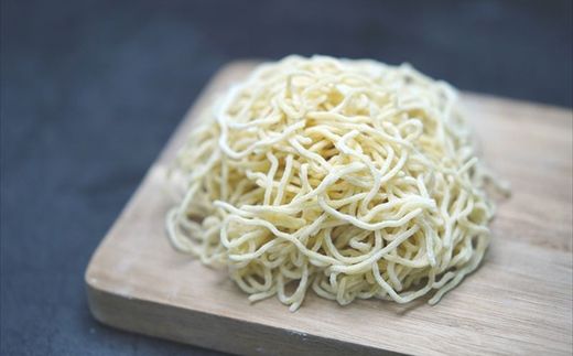 121-1224-84 細ちぢれ麺 42食分 330g×14袋（スープなし） | 北海道産 小麦100％ 使用 | 北海道で人気 細麺 釧路ラーメン らーめんは?これだぁ～ 鍋の締め ラーメン 生麺 おすすめ 鍋のシメ 鍋の〆に 食べるラーメン 冷蔵 森谷食品 ご当地グルメ 北海道 釧路町 釧路超 特産品
