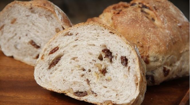 国産小麦・天然酵母　乳卵バター不使用　石窯焼きパンセット　H069-024