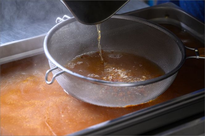 「カニ屋が作る 海のパスタ」 海香る シビマグロ 山椒トマトソース 5皿セット UO01041