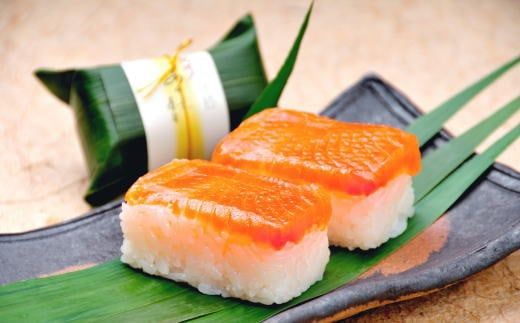 紀州和歌山の棒鯖寿司とあせ葉寿司（鯛4個・鮭3個）セット XH016