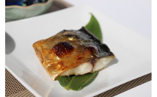 三陸寒さばセット(ふんわり干物・みりん漬け：各 3～4枚(380g)×3パック)　【0tsuchi00422】